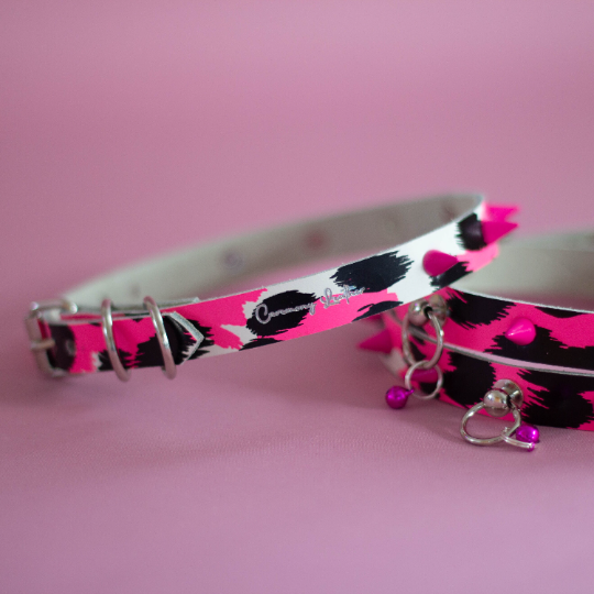 Spiked Neon Leopard collar